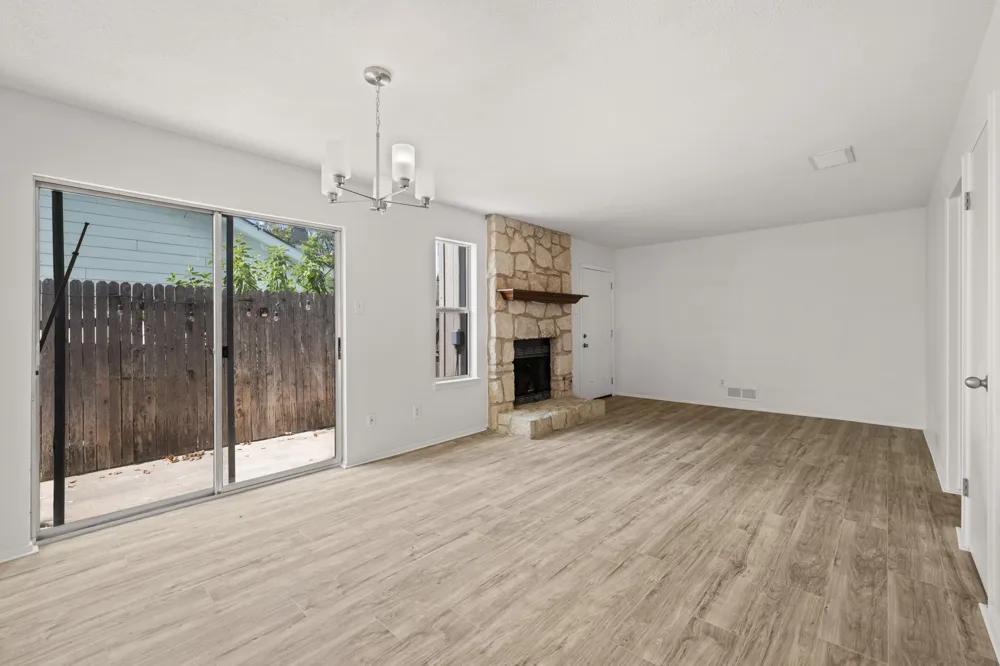 2401 Singletree Avenue #B Austin, TX 78727