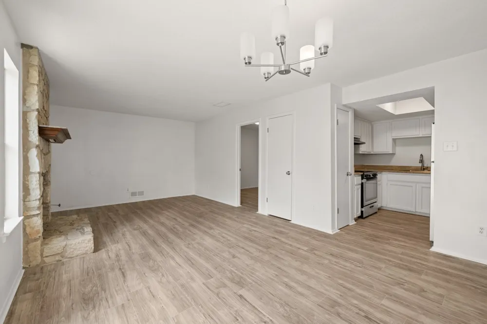 2401 Singletree Avenue #B Austin, TX 78727