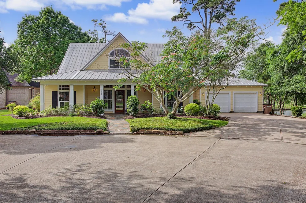 3924 Amanda Court Dickinson, TX 77539