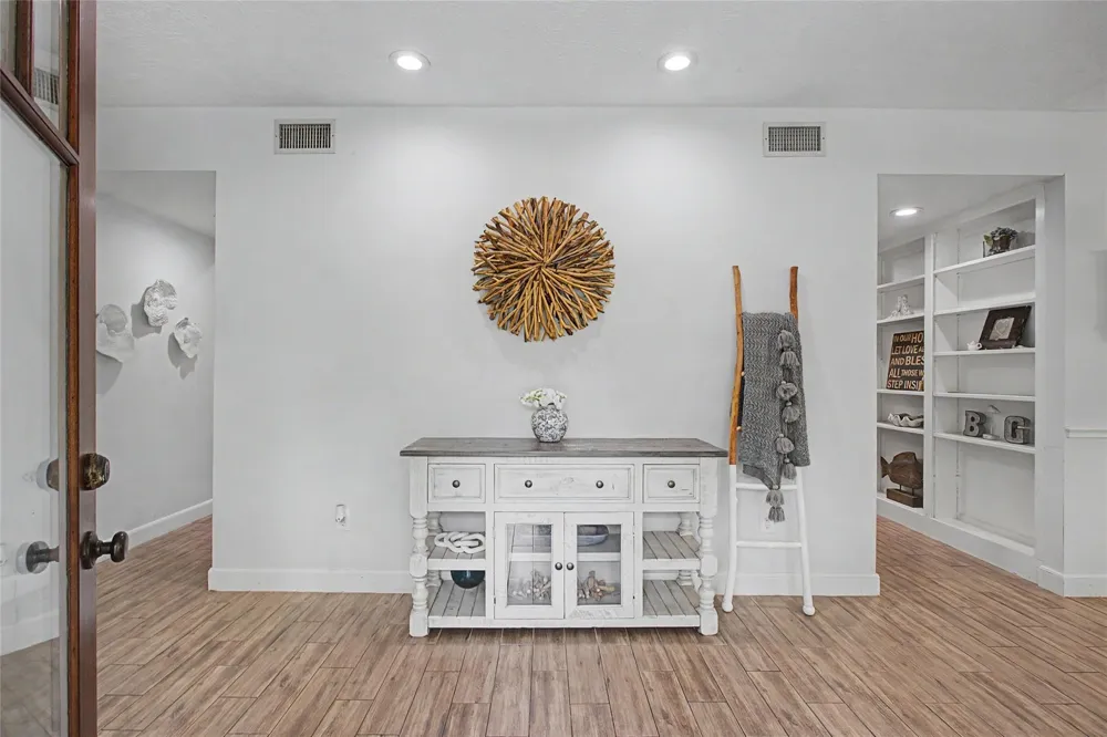 3924 Amanda Court Dickinson, TX 77539