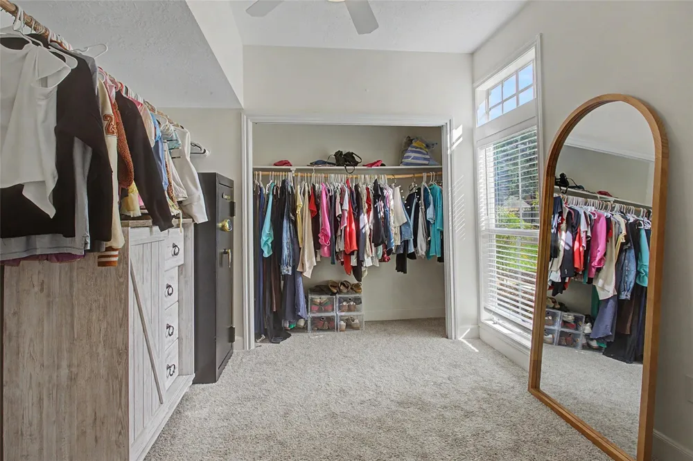 3924 Amanda Court Dickinson, TX 77539