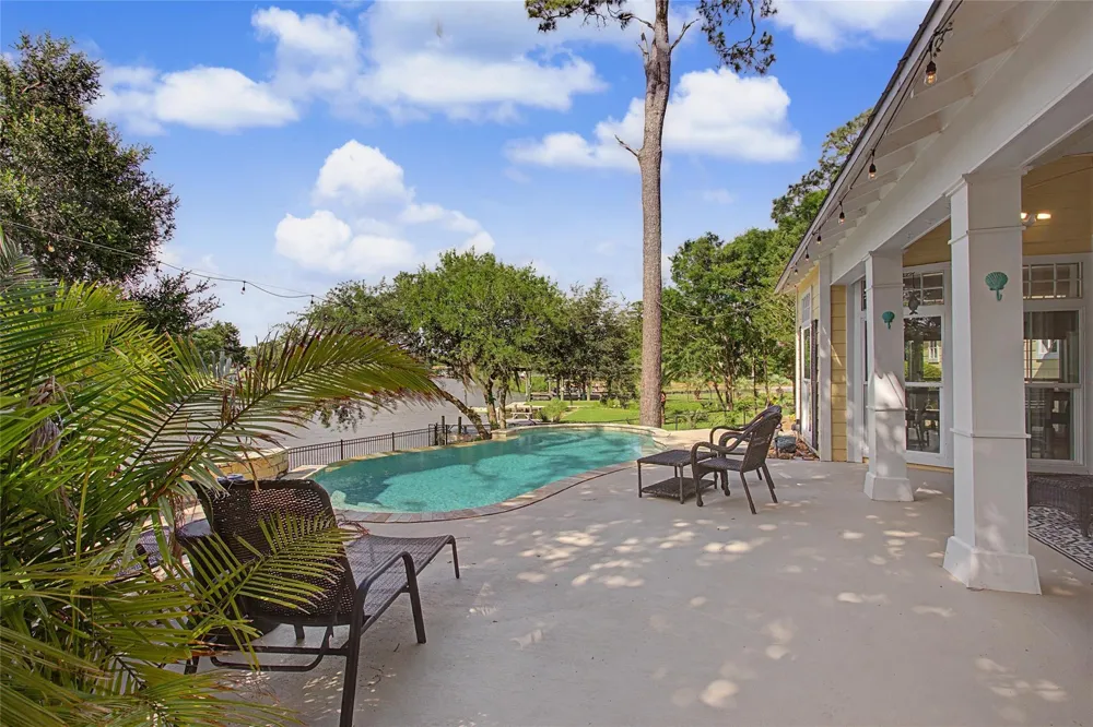 3924 Amanda Court Dickinson, TX 77539