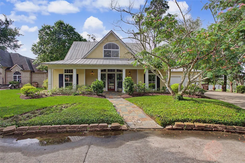 3924 Amanda Court Dickinson, TX 77539