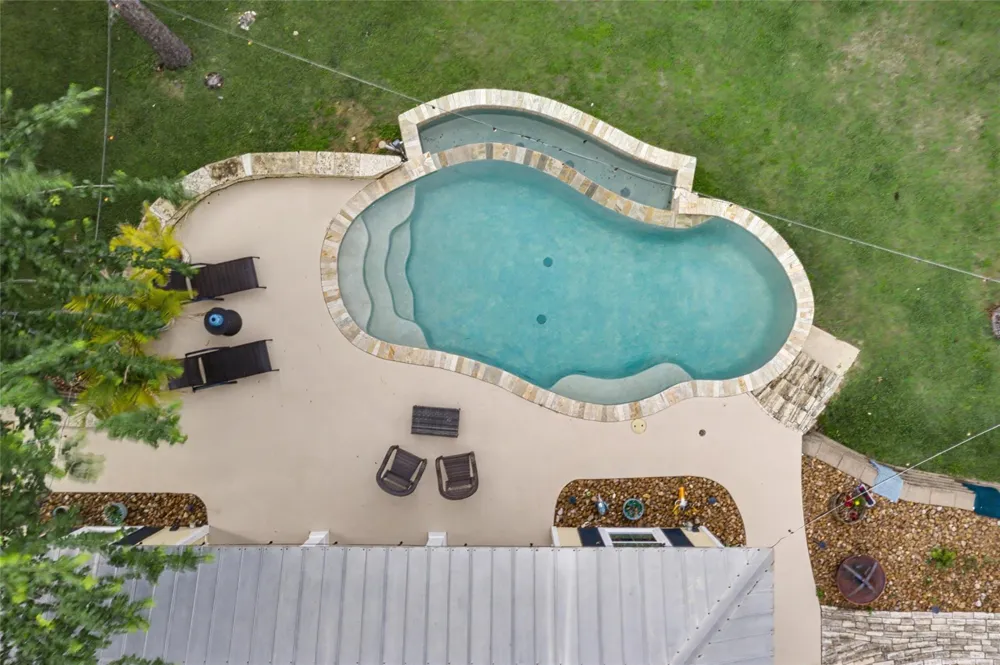 3924 Amanda Court Dickinson, TX 77539