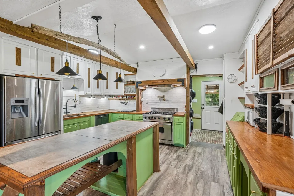 91 Private Road 200501 Road Liberty, TX 77575
