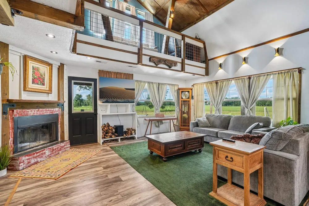91 Private Road 200501 Road Liberty, TX 77575