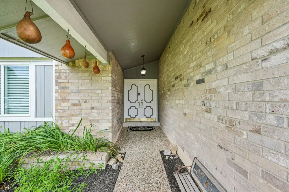 2535 Cliff Drive San Leon, TX 77539