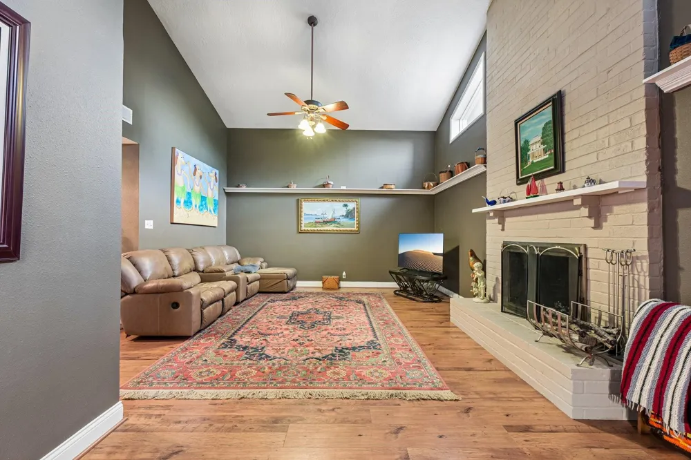 2535 Cliff Drive San Leon, TX 77539