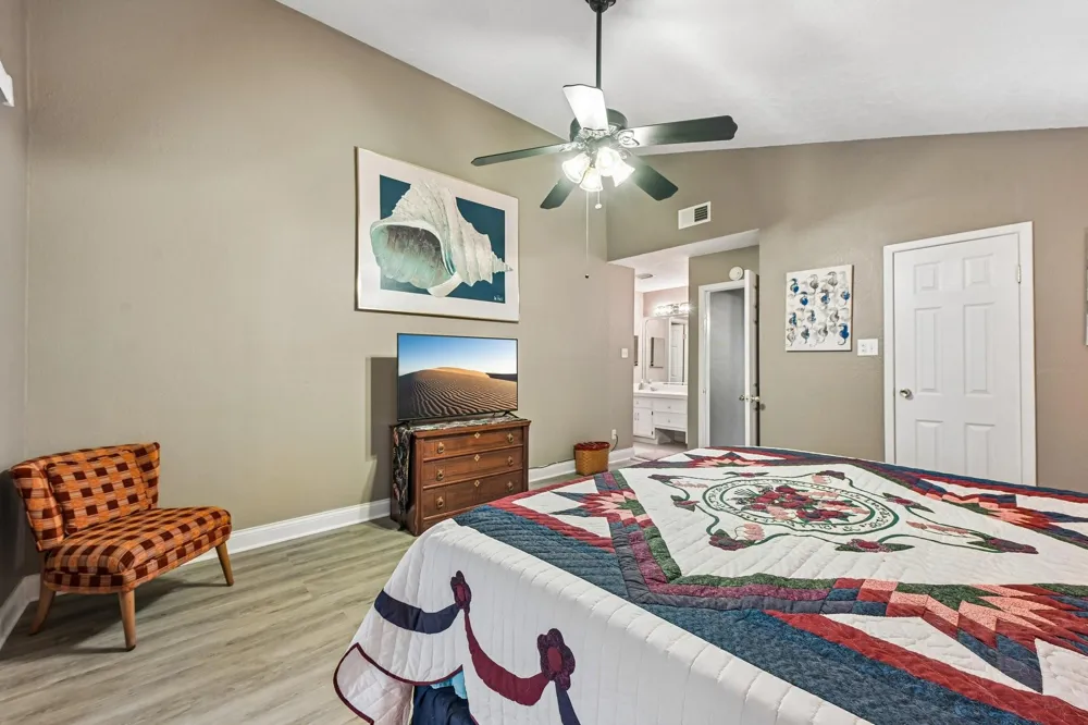 2535 Cliff Drive San Leon, TX 77539