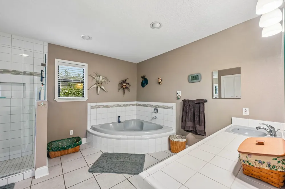 2535 Cliff Drive San Leon, TX 77539