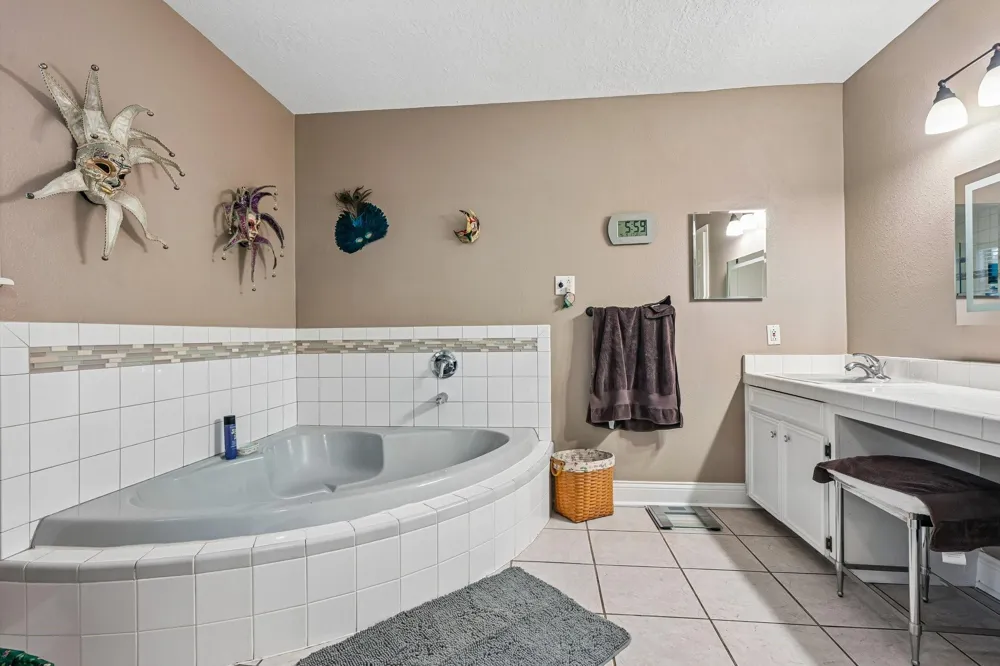 2535 Cliff Drive San Leon, TX 77539