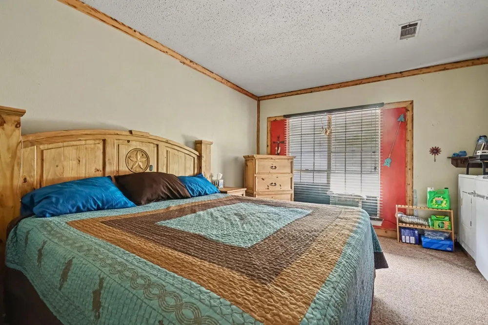 5526 Avenue F Santa Fe, TX 77510