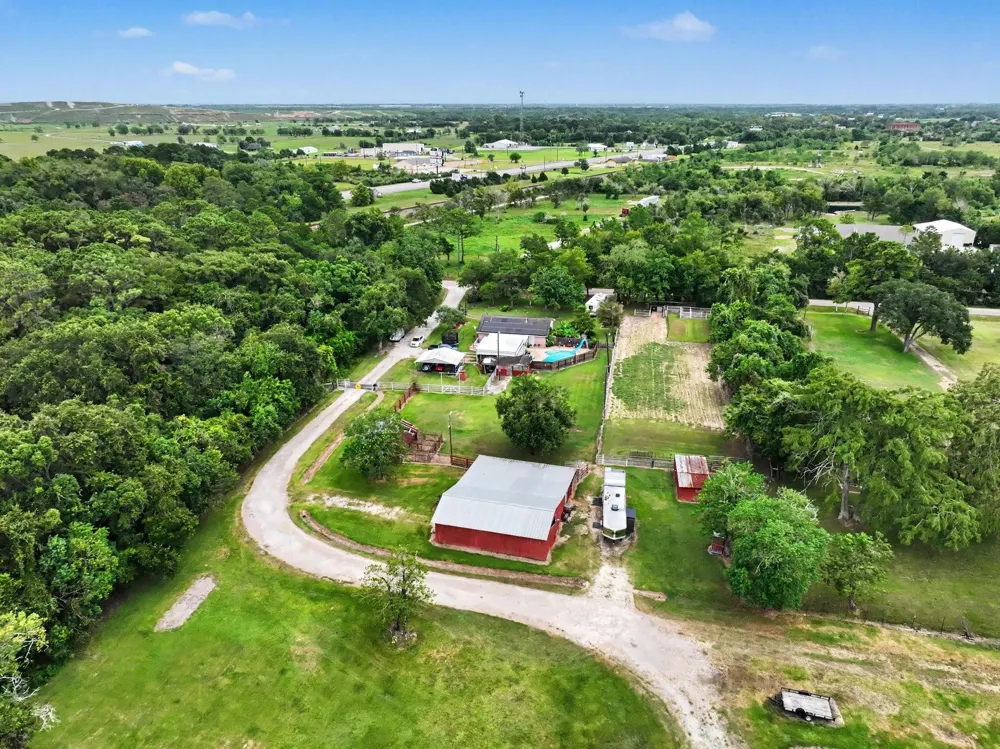 5526 Avenue F Santa Fe, TX 77510