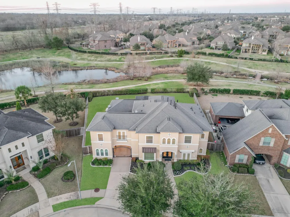 5226 Limestone Hill Lane Sugar Land, TX 77479