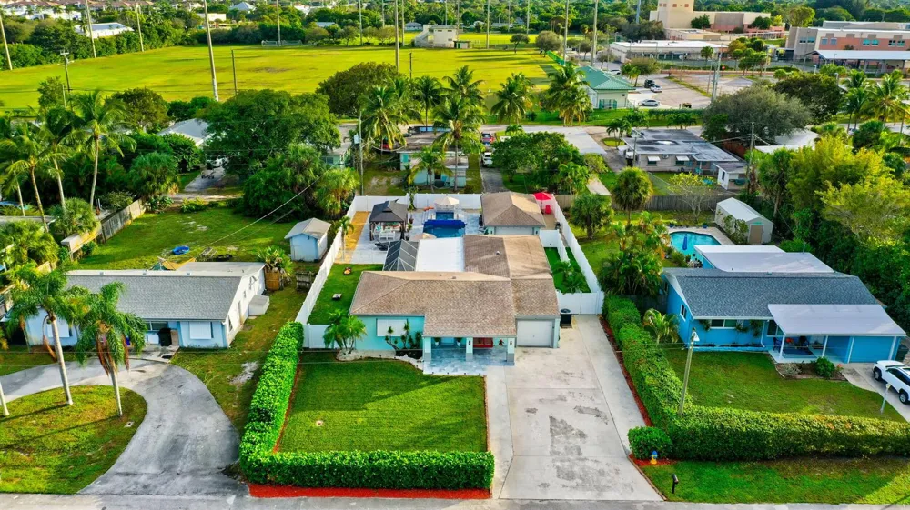 310 GULFSTREAM DRIVE Delray Beach, FL 33444