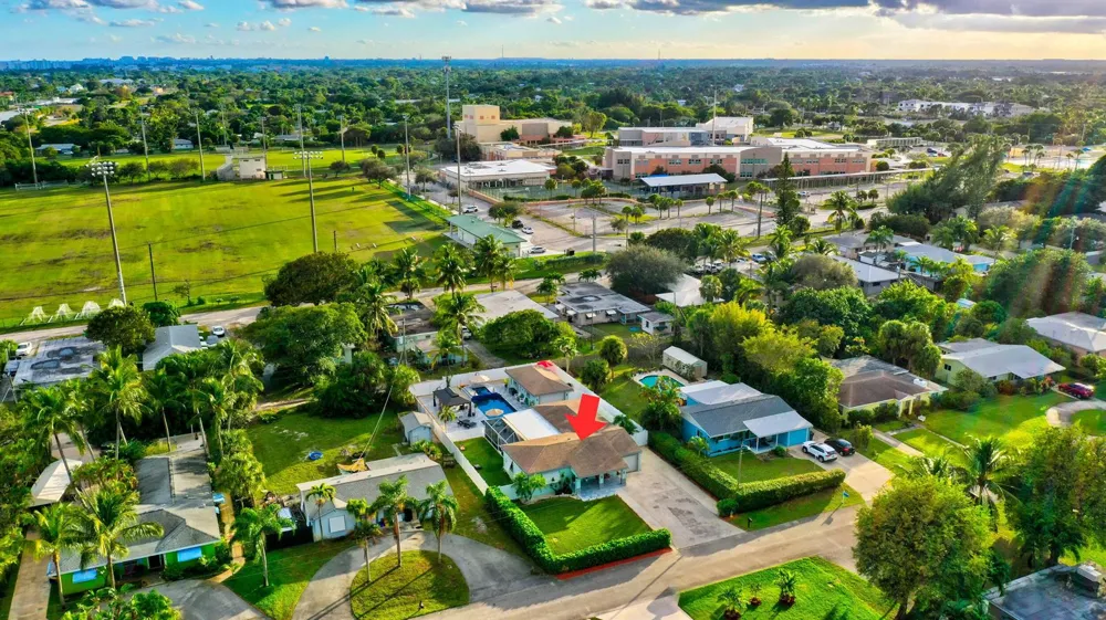 310 GULFSTREAM DRIVE Delray Beach, FL 33444