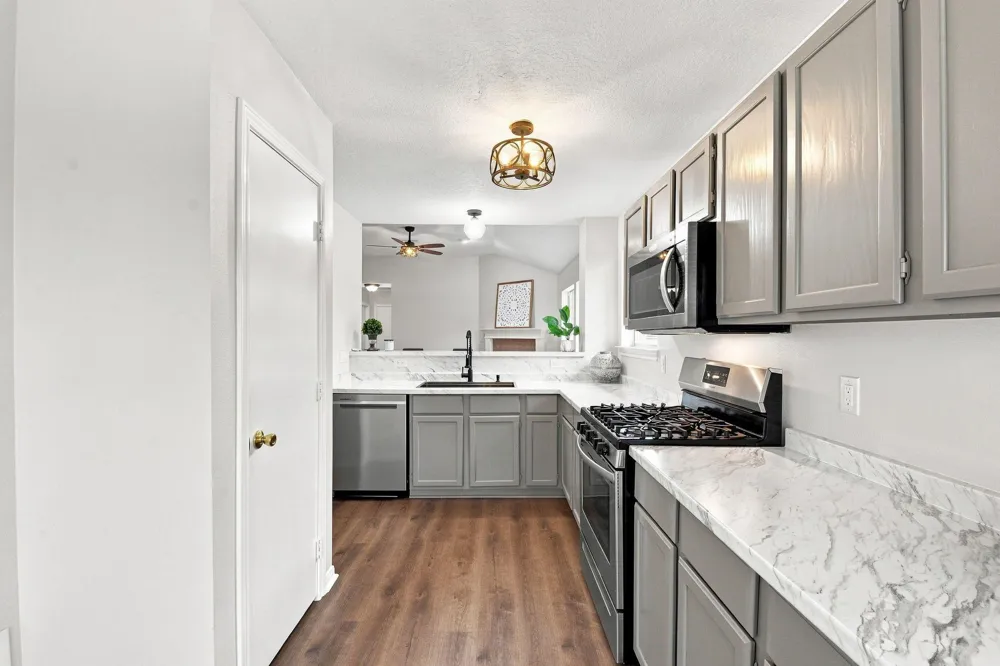 8105 Aspen Street Texas City, TX 77591