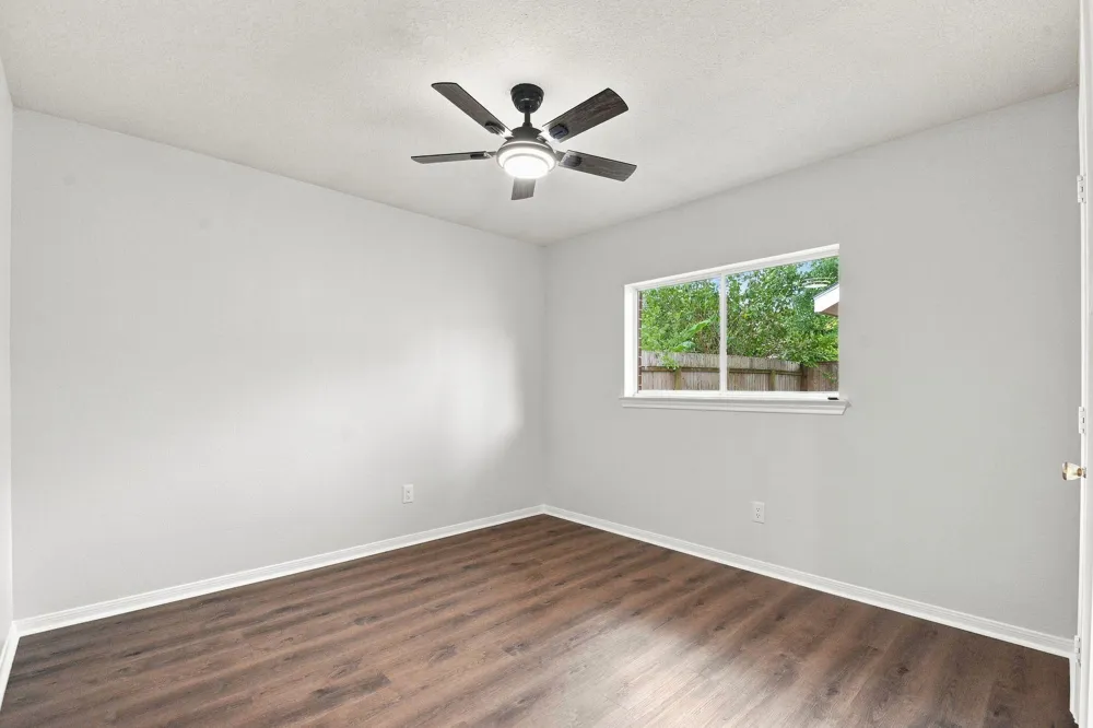 8105 Aspen Street Texas City, TX 77591