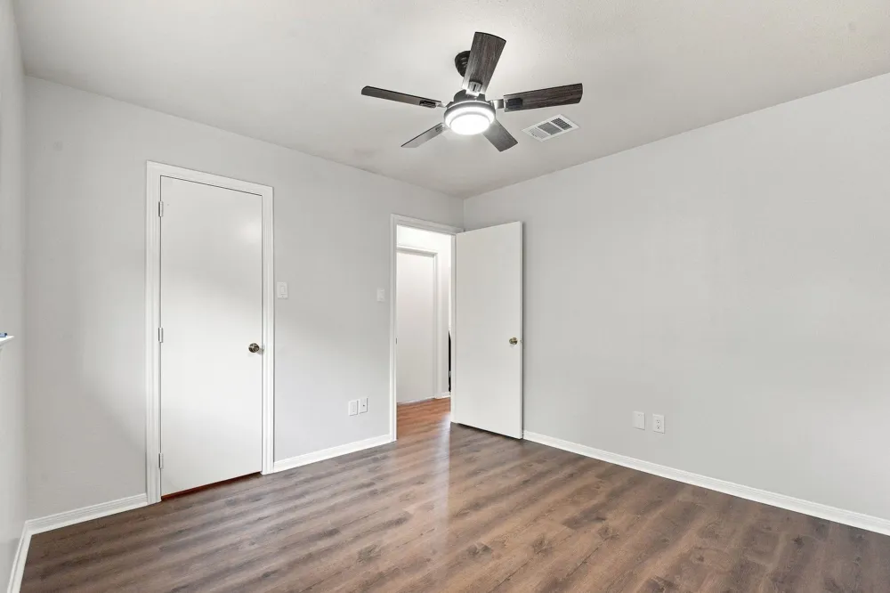 8105 Aspen Street Texas City, TX 77591