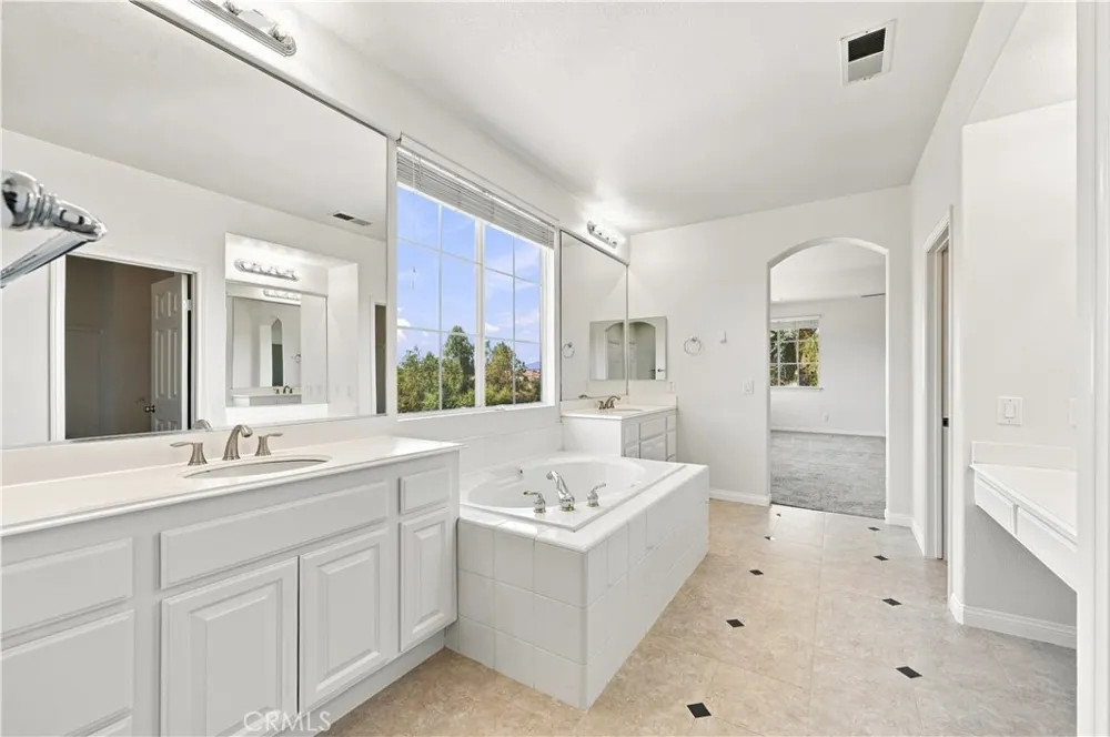 45514 Caminito Avila Temecula, CA 92592