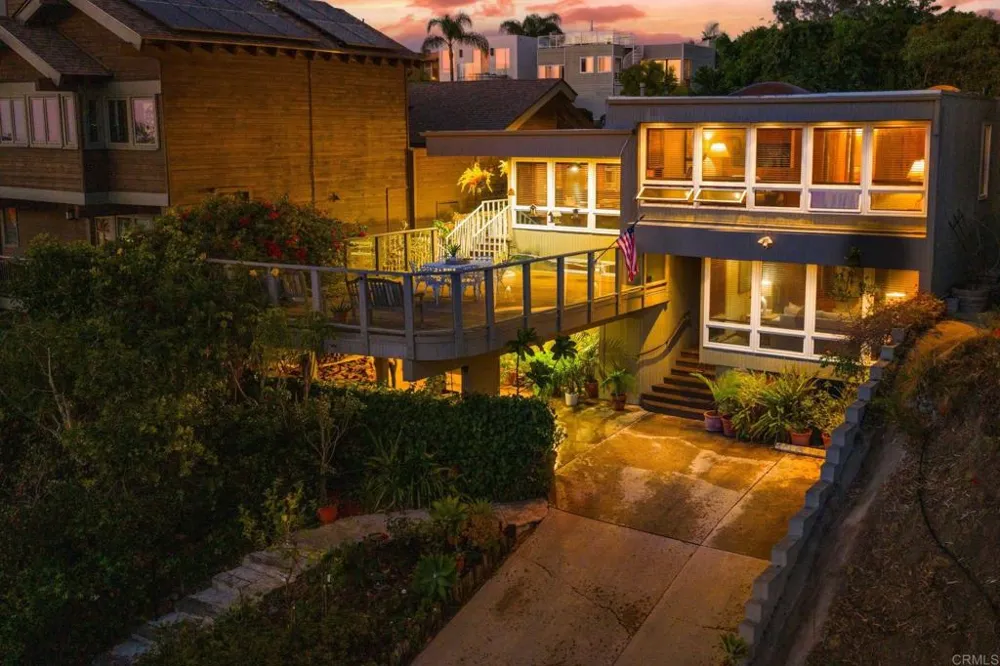 13635 Pine Needles Drive Del Mar, CA 92014