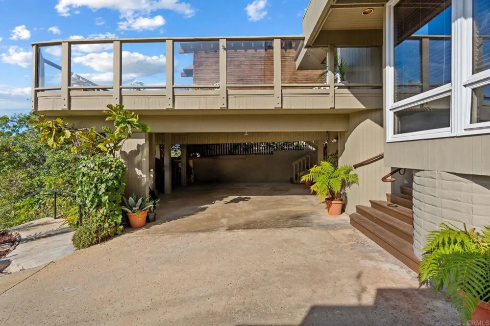 13635 Pine Needles Drive Del Mar, CA 92014