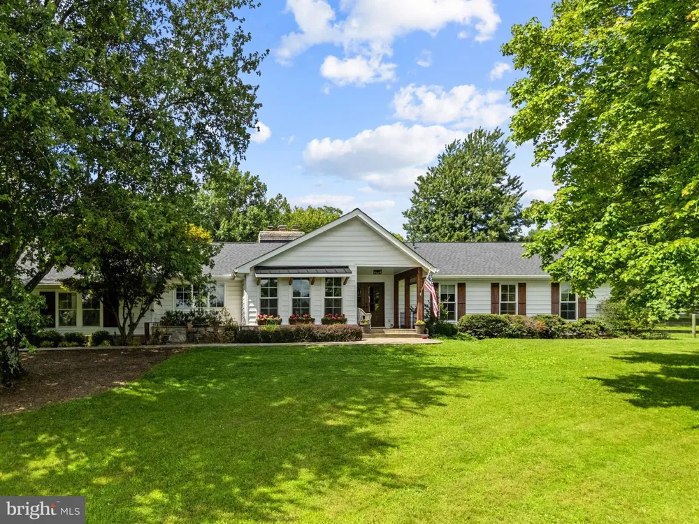 34994 WILLIAMS GAP ROAD Round Hill, VA 20141
