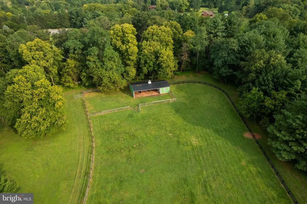 34994 WILLIAMS GAP ROAD Round Hill, VA 20141