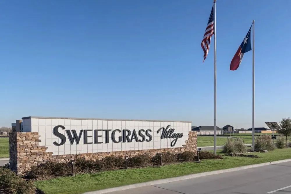 1531 Creek Point Drive Crosby, TX 77532