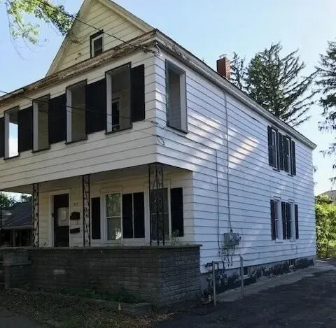 1834 Hamburg Street