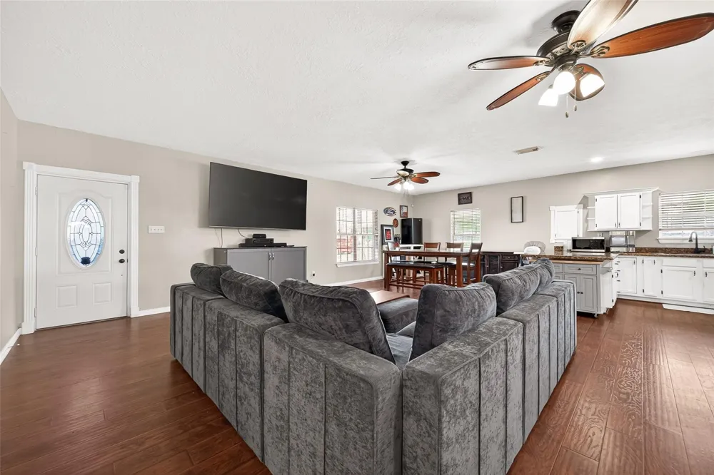 11802 Padon Road Needville, TX 77461