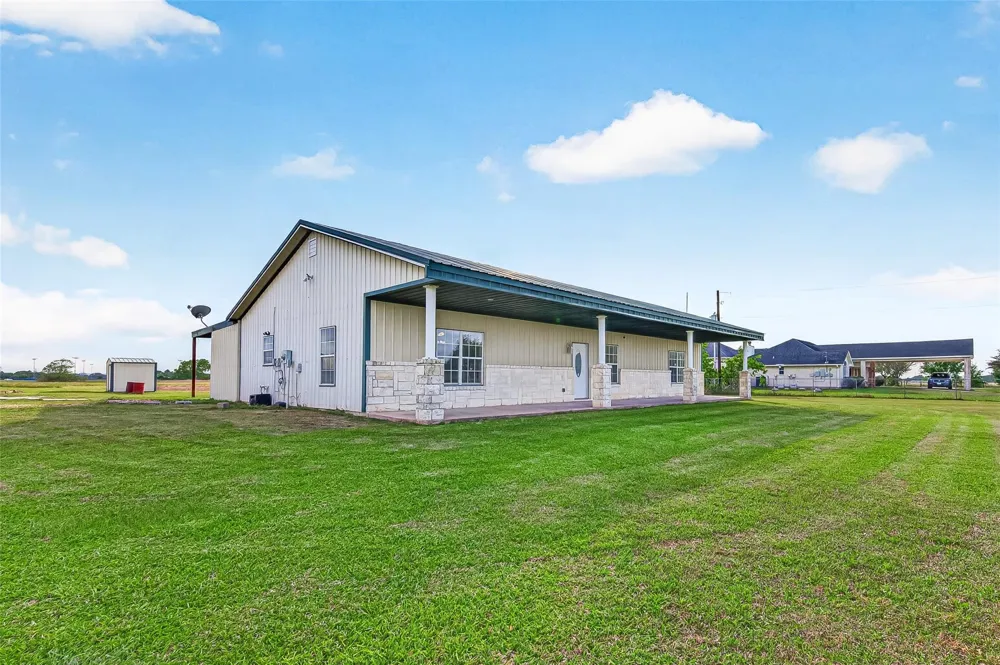 11802 Padon Road Needville, TX 77461