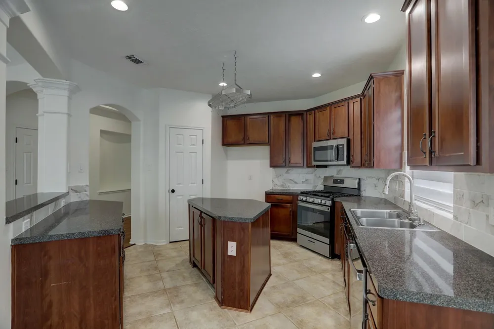10314 Lyndon Meadows Dr Houston, TX 77095