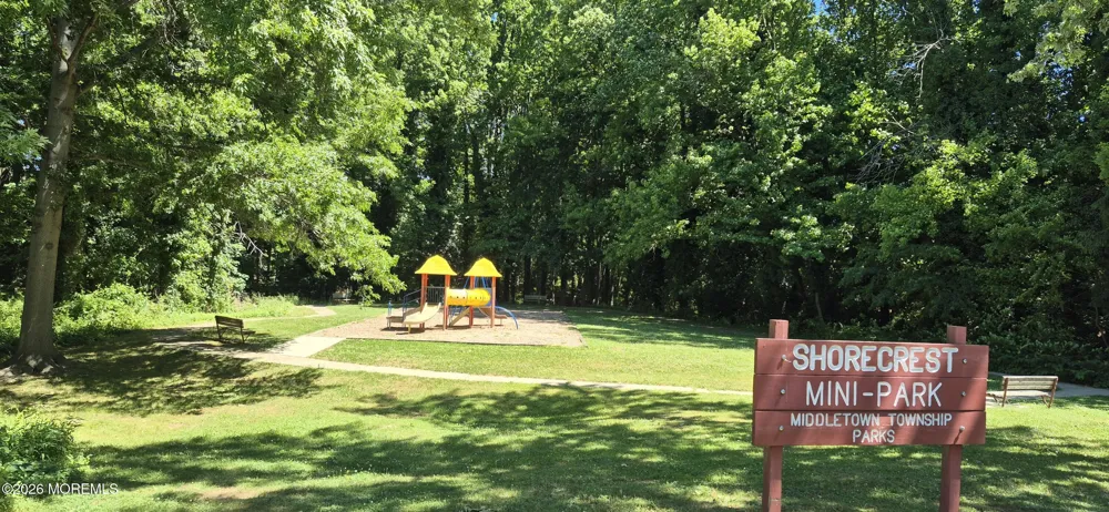 35 Richard Terrace Middletown, NJ 07748