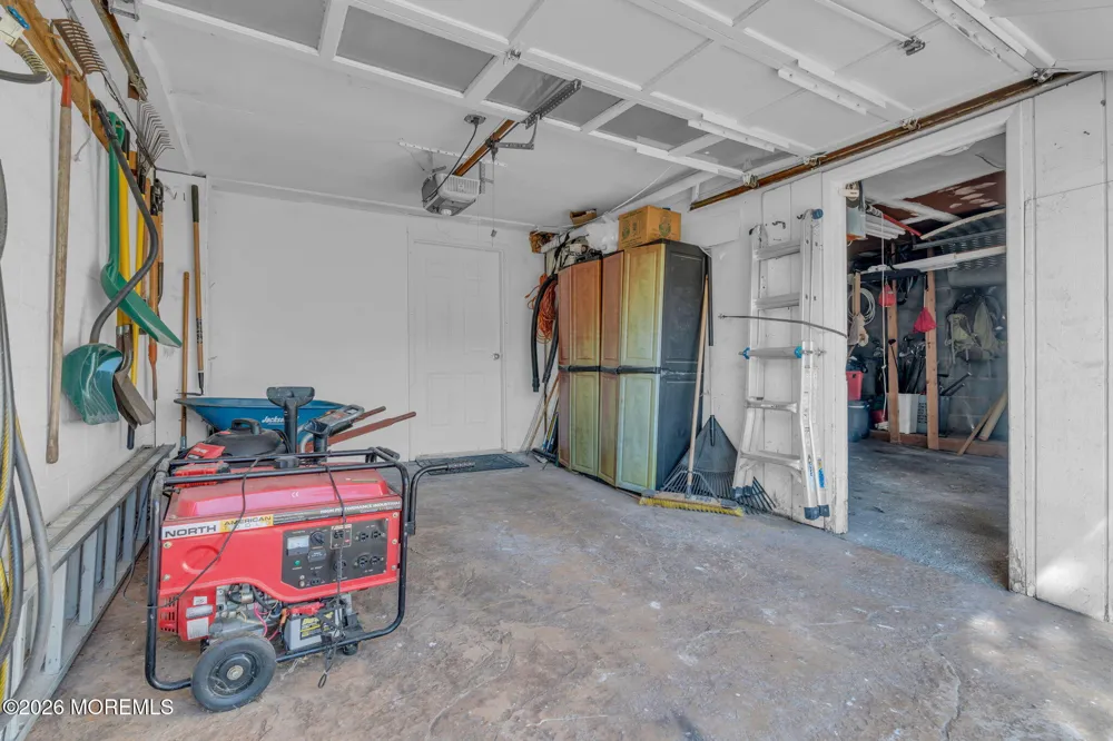 35 Richard Terrace Middletown, NJ 07748