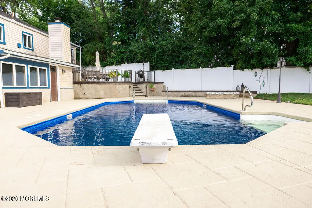 35 Richard Terrace Middletown, NJ 07748