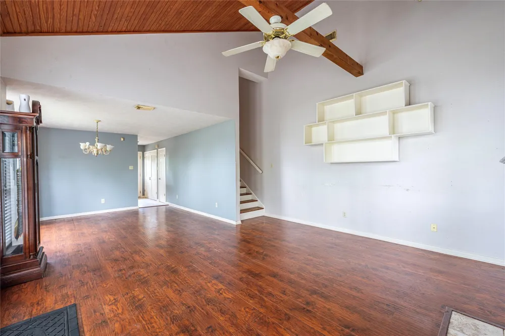 3726 Bayshore Drive Bacliff, TX 77518