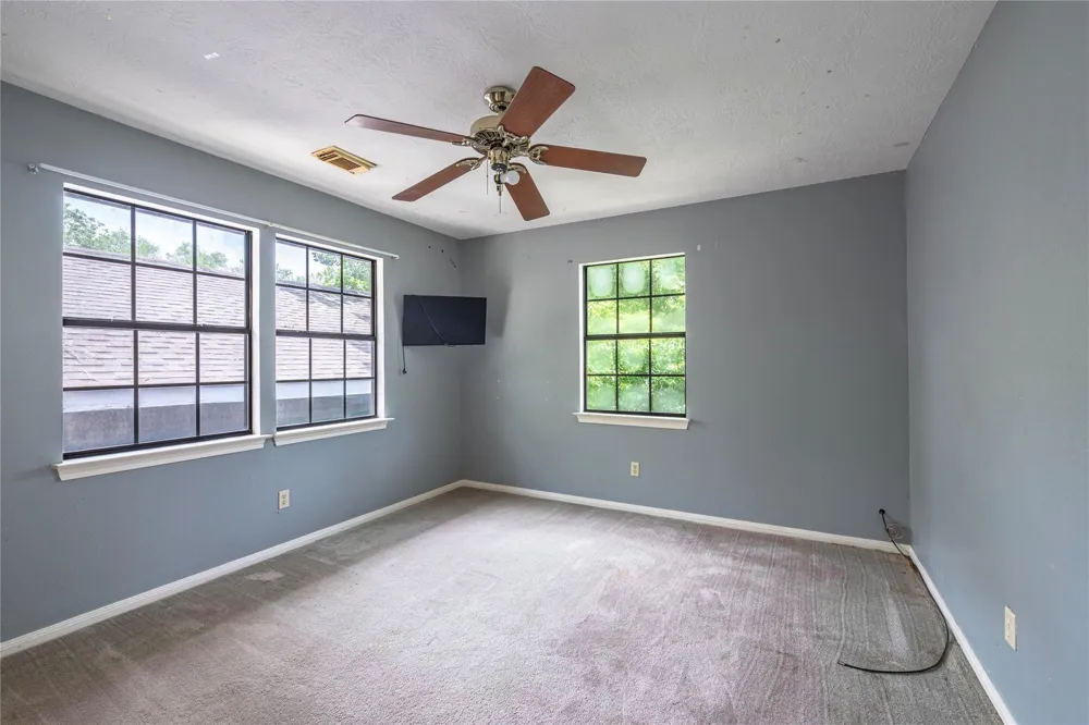 3726 Bayshore Drive Bacliff, TX 77518