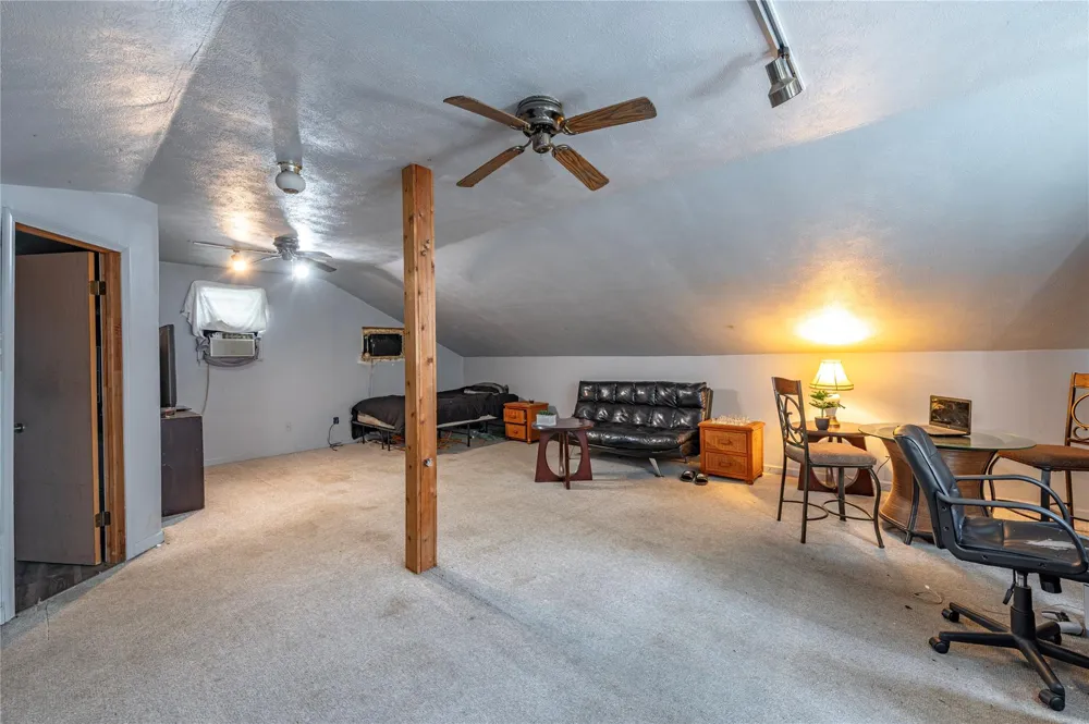3726 Bayshore Drive Bacliff, TX 77518