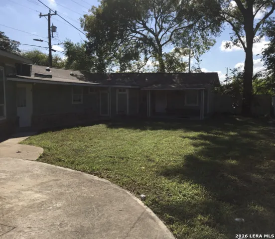 100 DINN DR Unit 6 San Antonio, TX 78218