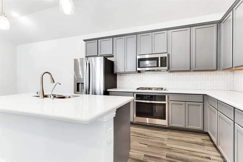 1513 Big Sky Lane Garland, TX 75042
