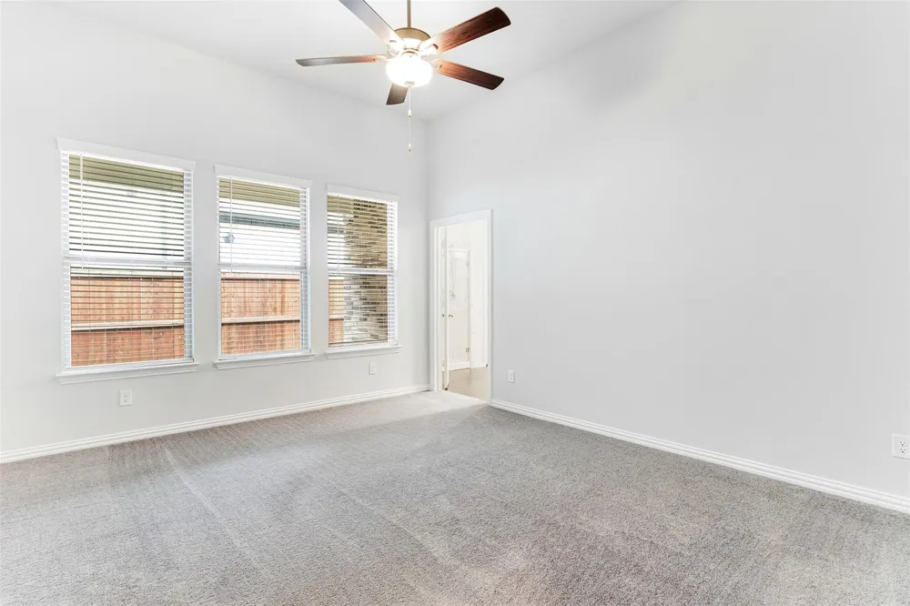 1513 Big Sky Lane Garland, TX 75042