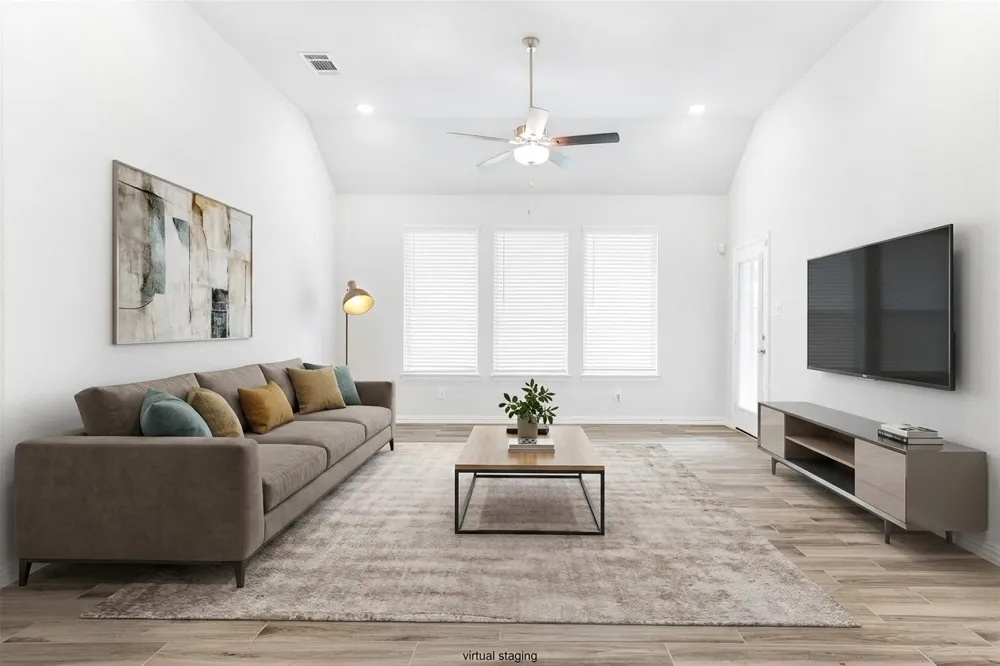 1513 Big Sky Lane Garland, TX 75042