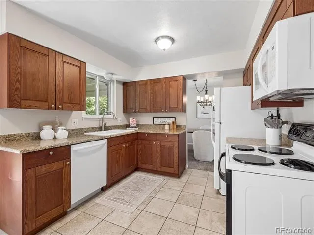 8882 W Arbor Avenue Littleton, CO 80123