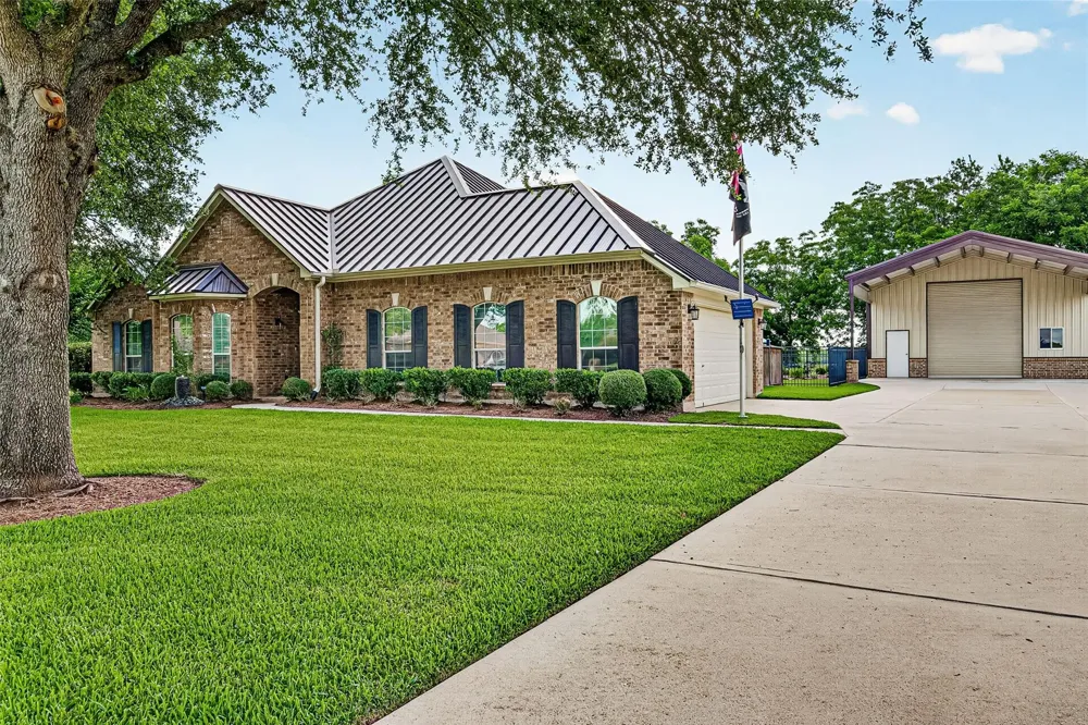 3326 River Bend Drive Rosenberg, TX 77471