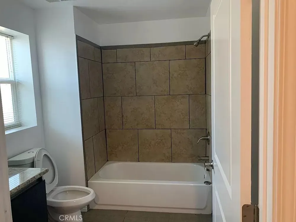 11442 Victory Boulevard #303 North Hollywood, CA 91606