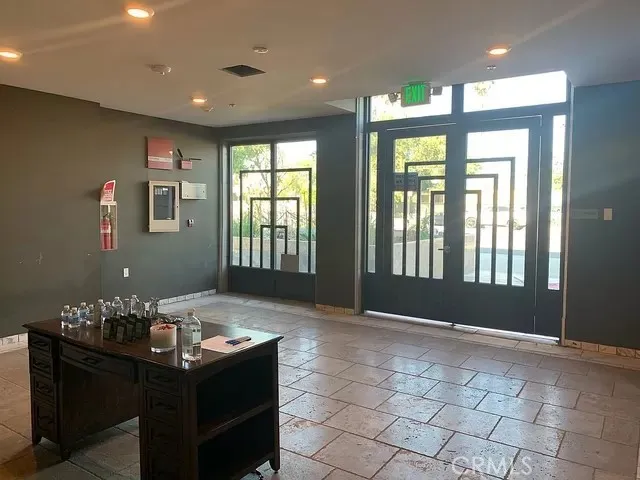 11442 Victory Boulevard #303 North Hollywood, CA 91606