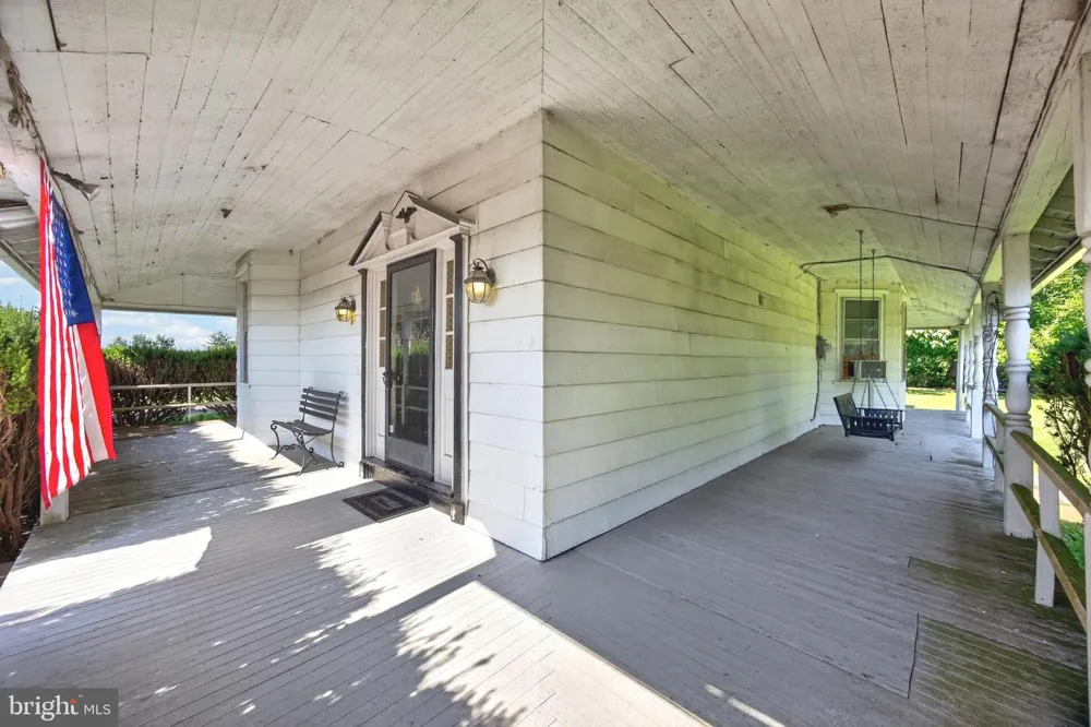 320 HILLTOWN PIKE Line Lexington, PA 18932