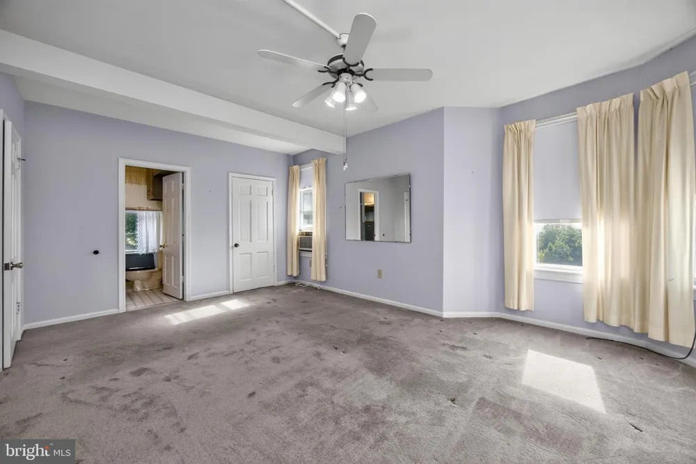 320 HILLTOWN PIKE Line Lexington, PA 18932