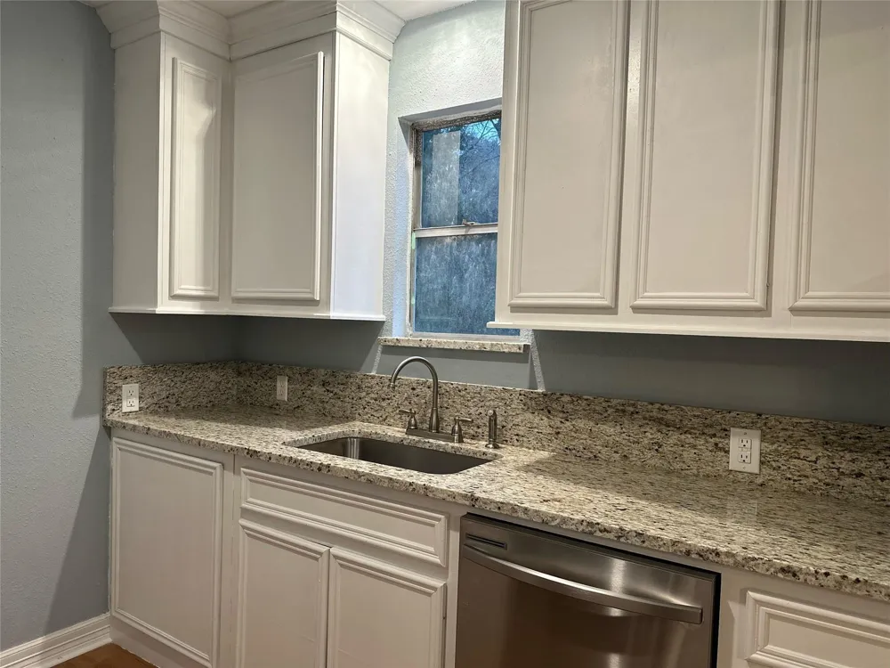 6390 Bonanza Drive Montgomery, TX 77316